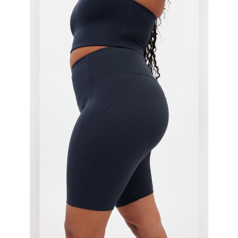 Girlfriend Collective Midnight High Rise Bike Shorts Size Large 8" Active